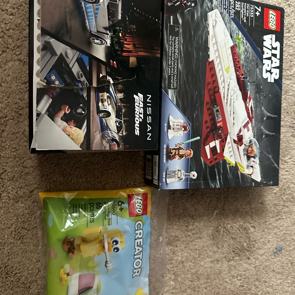 Lego Red and White Building Blocks Set